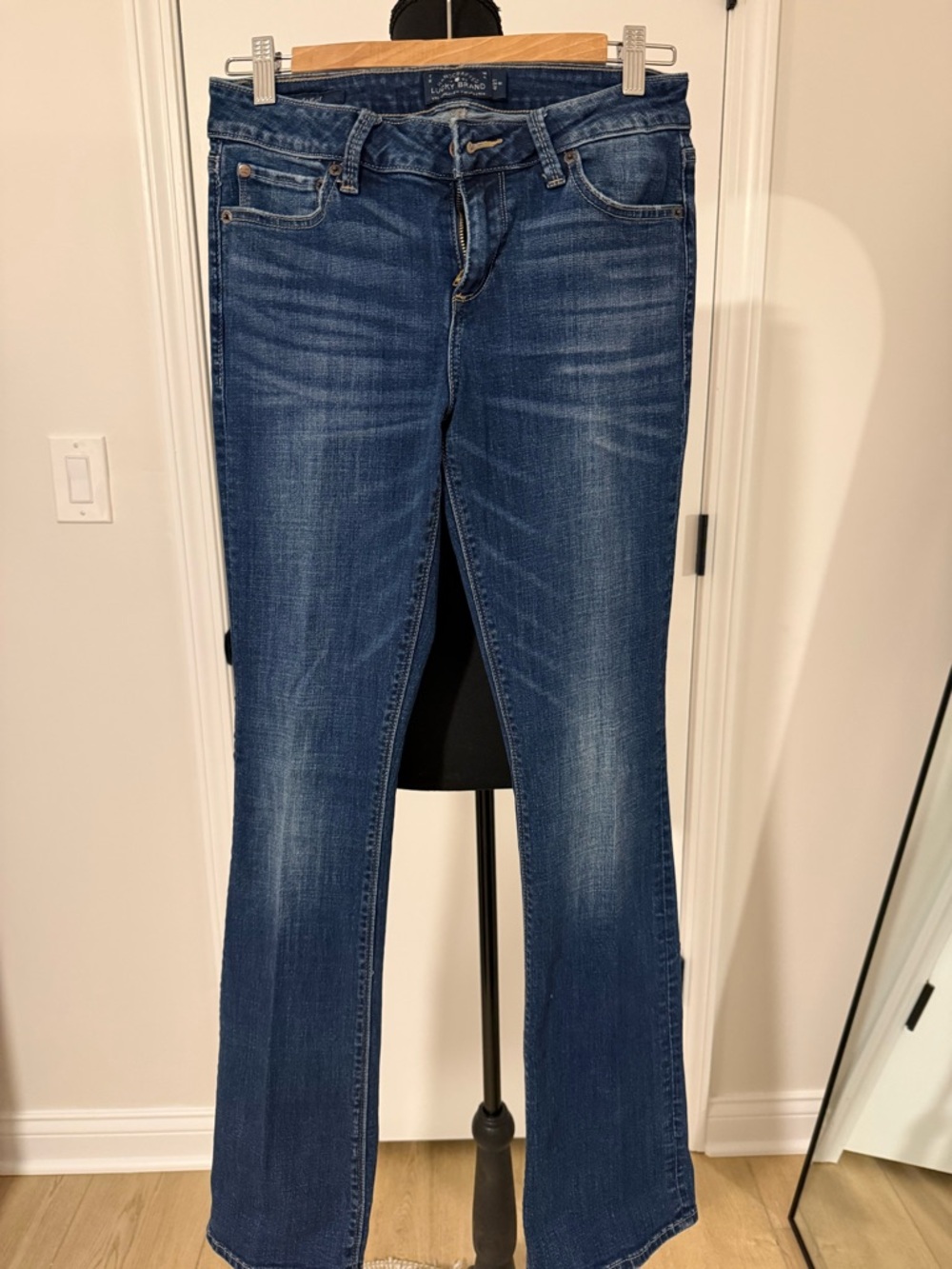 Lucky Brand Women's Blue Flare Jeans